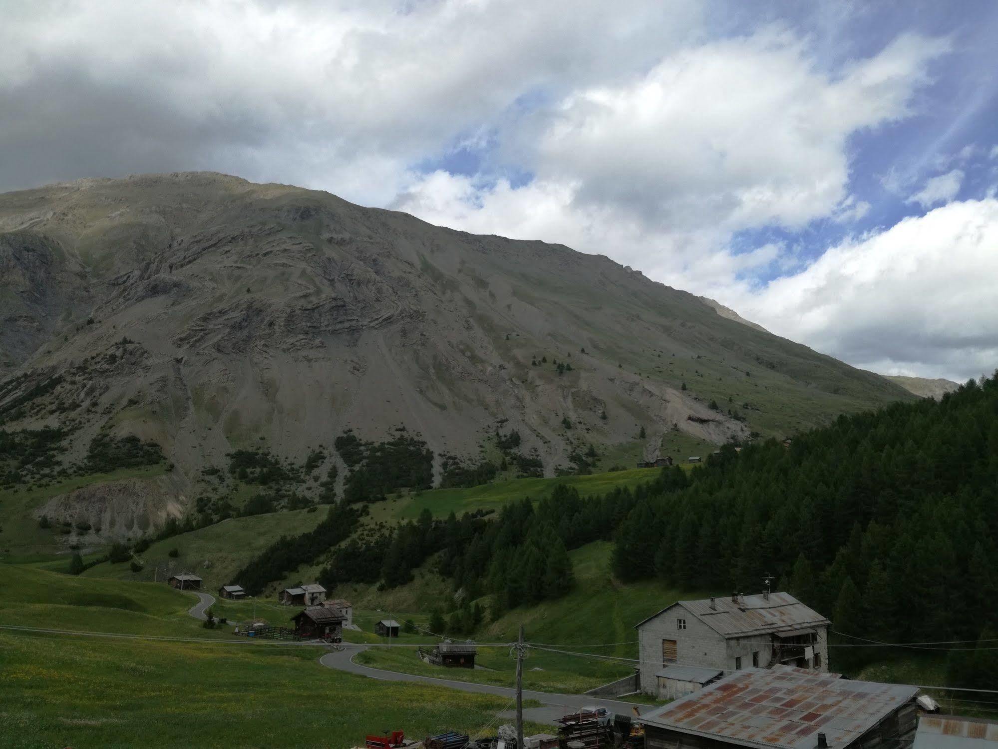 Hotel Bait De Angial Livigno Exterior foto