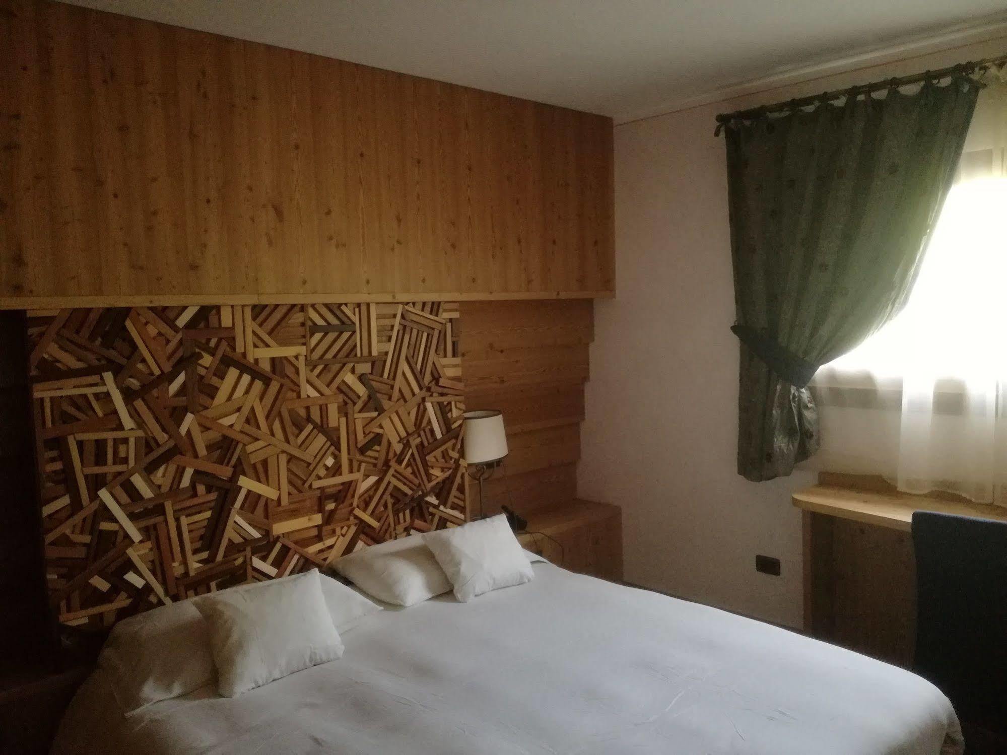 Hotel Bait De Angial Livigno Exterior foto
